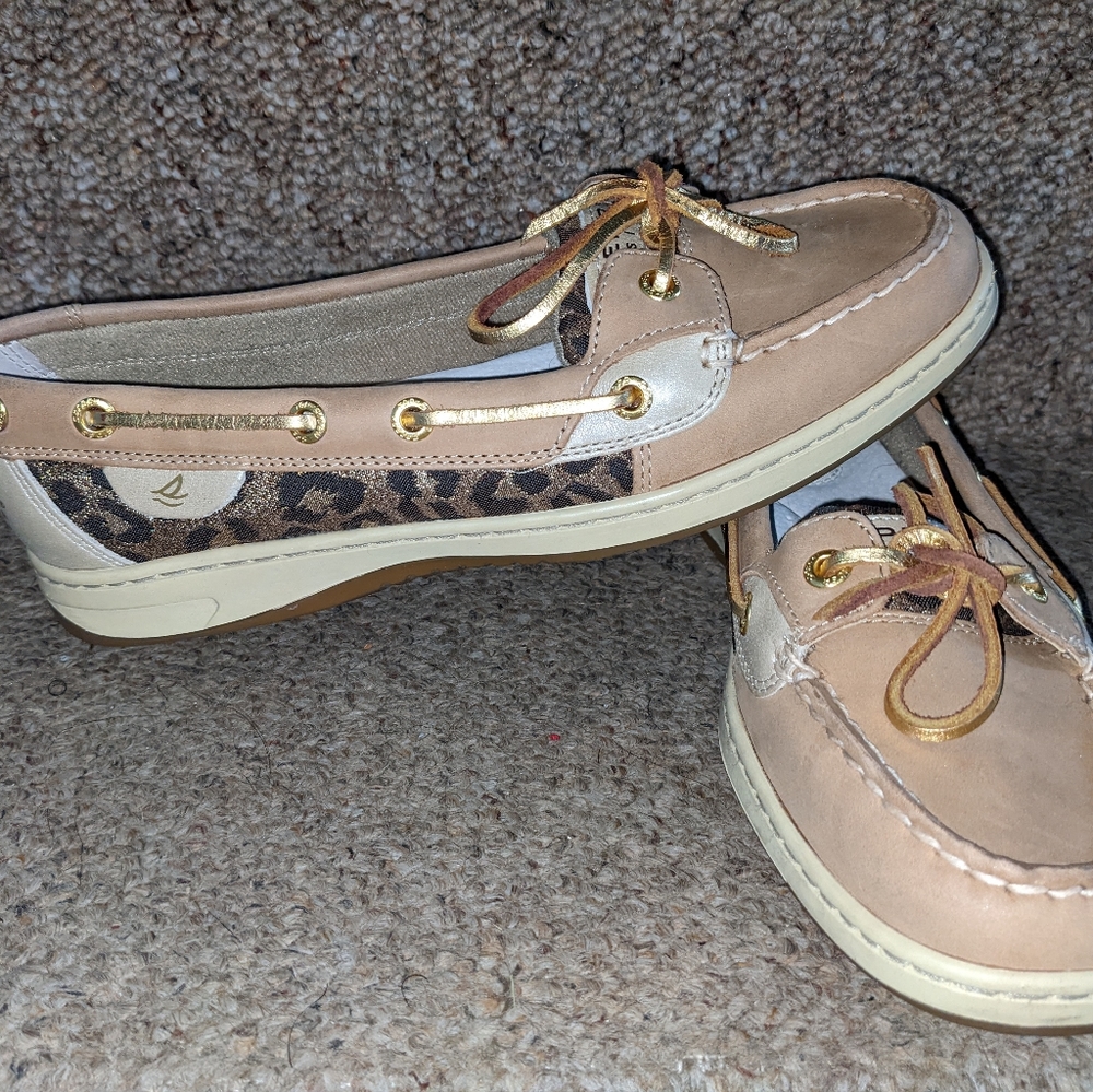 Sperry Shoes Size 8.5